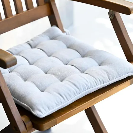 Smaragdi Of Nyaraló *