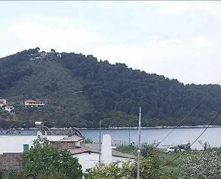 Smaragdi Of *