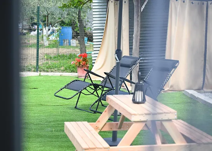 Smaragdi Of * Skiathos Town