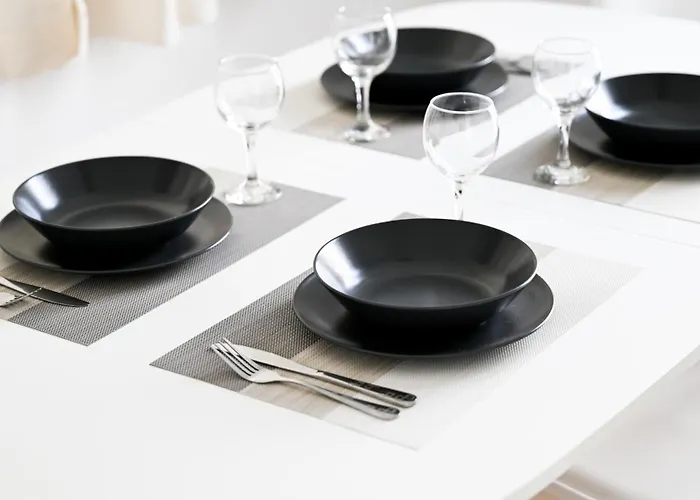 Smaragdi Of * Skiathos Town